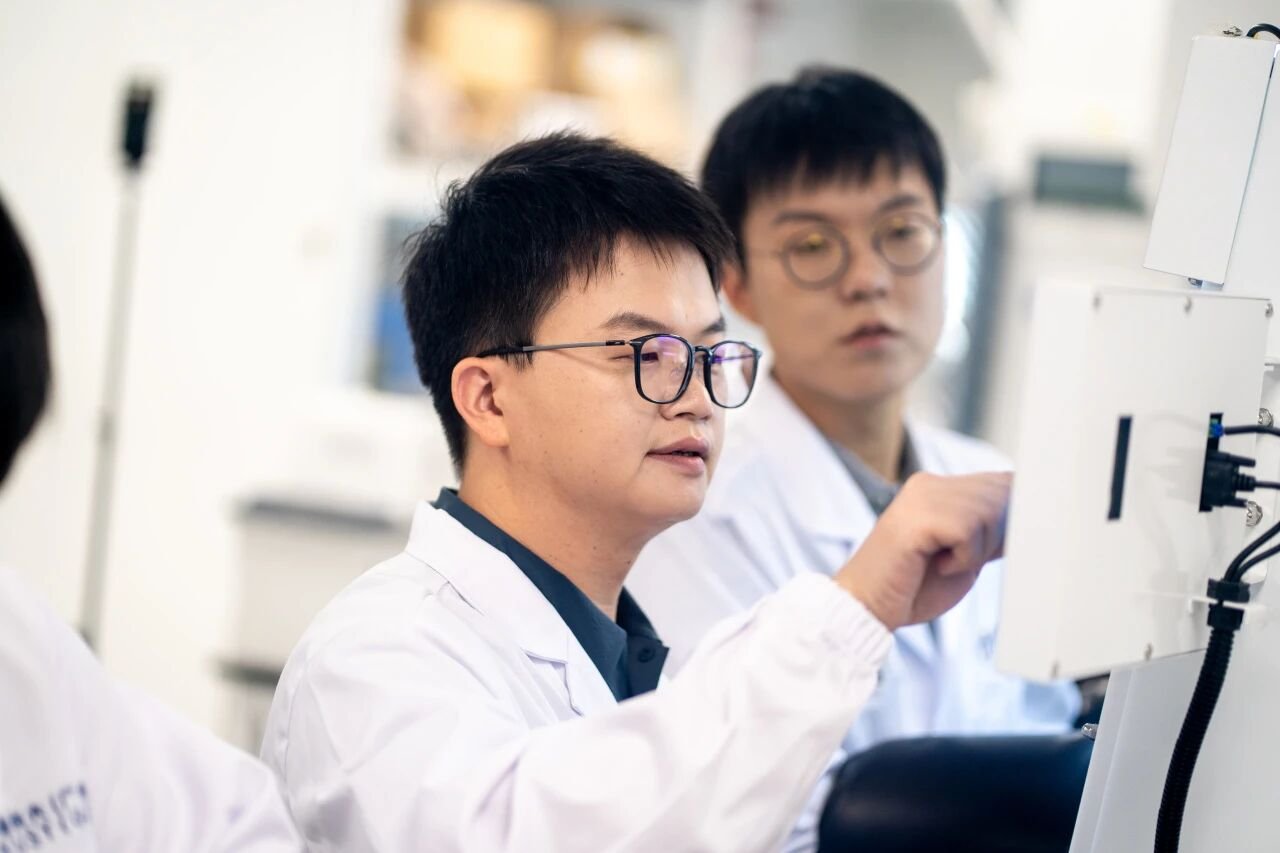 Prof. Yong Zhang in the laboratory